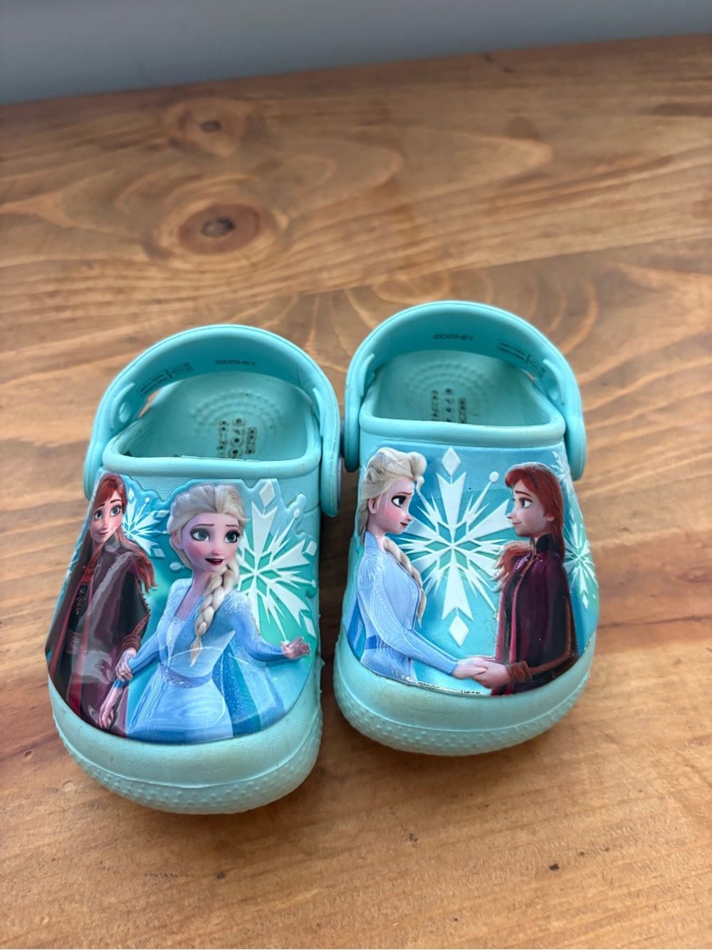 Disney Frozen 2 Girls' Slip-On Sandal Crocs Elsa & Anna